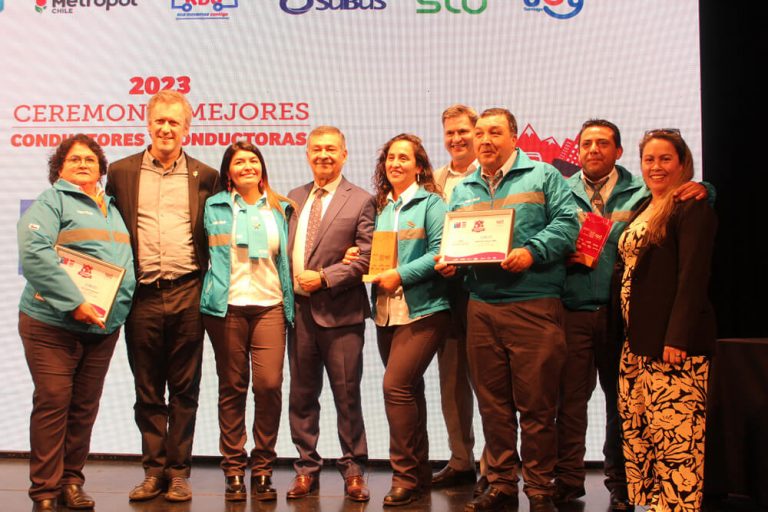 Ceremonia mejores conductores y conductoras de Red Movilidad 2023